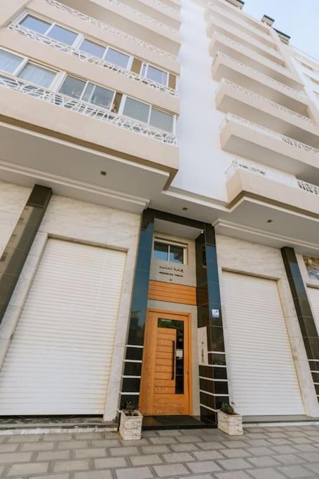 Central 2-Bedrooms Near Beach & Dining Tânger Exterior foto